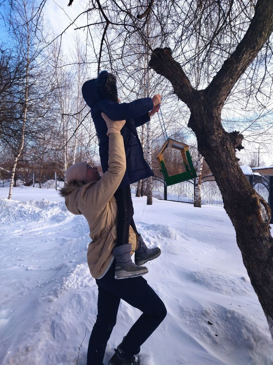 mKYcDRcz3n8.jpg